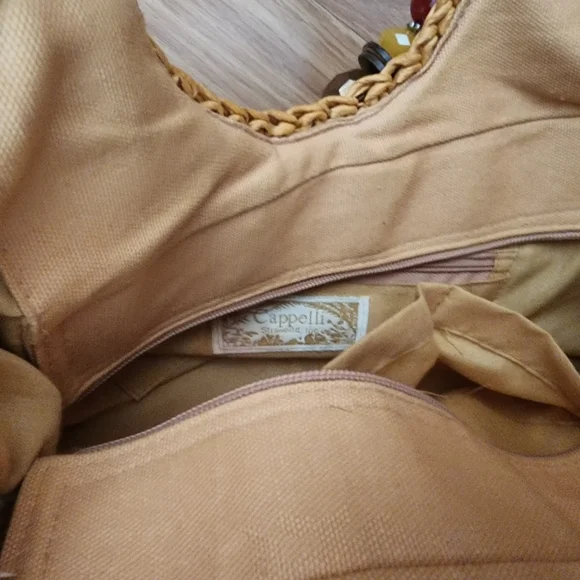 Women's Crochet Cappelli Straw Summer Bag with Beaded Handle - Picture 3 of 9